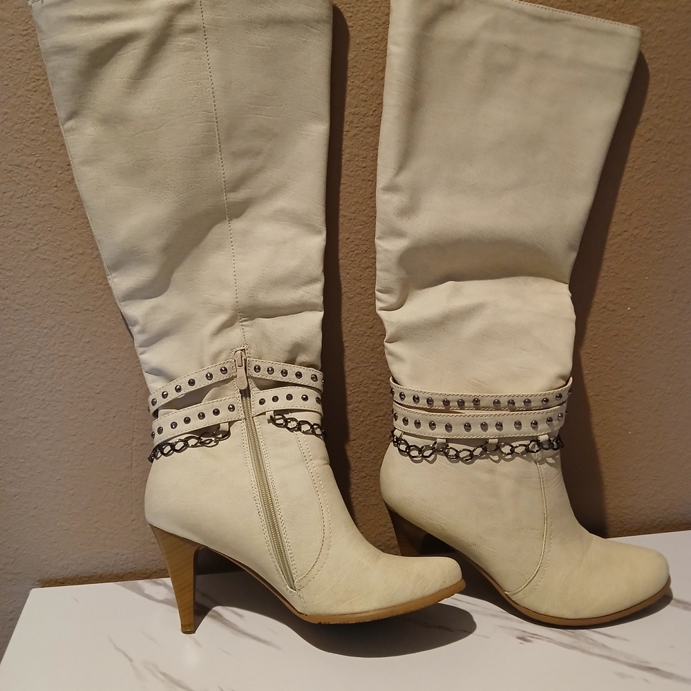 Munro Cream Heeled Boots with Chain Detail